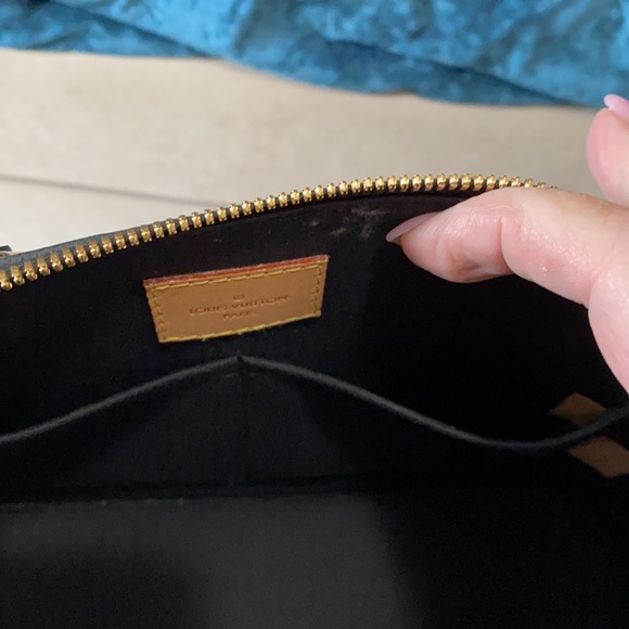 ALMA PM MV BLACK LEATHER PURSE - Picture 6 of 15